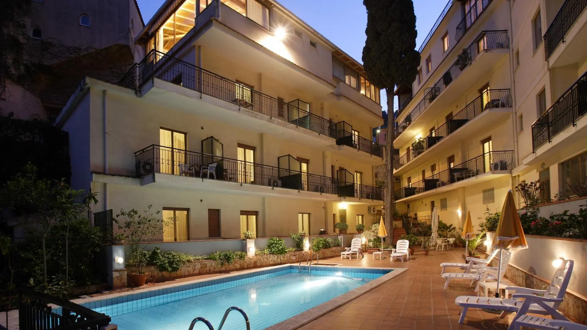 Hotel Soleado contacts