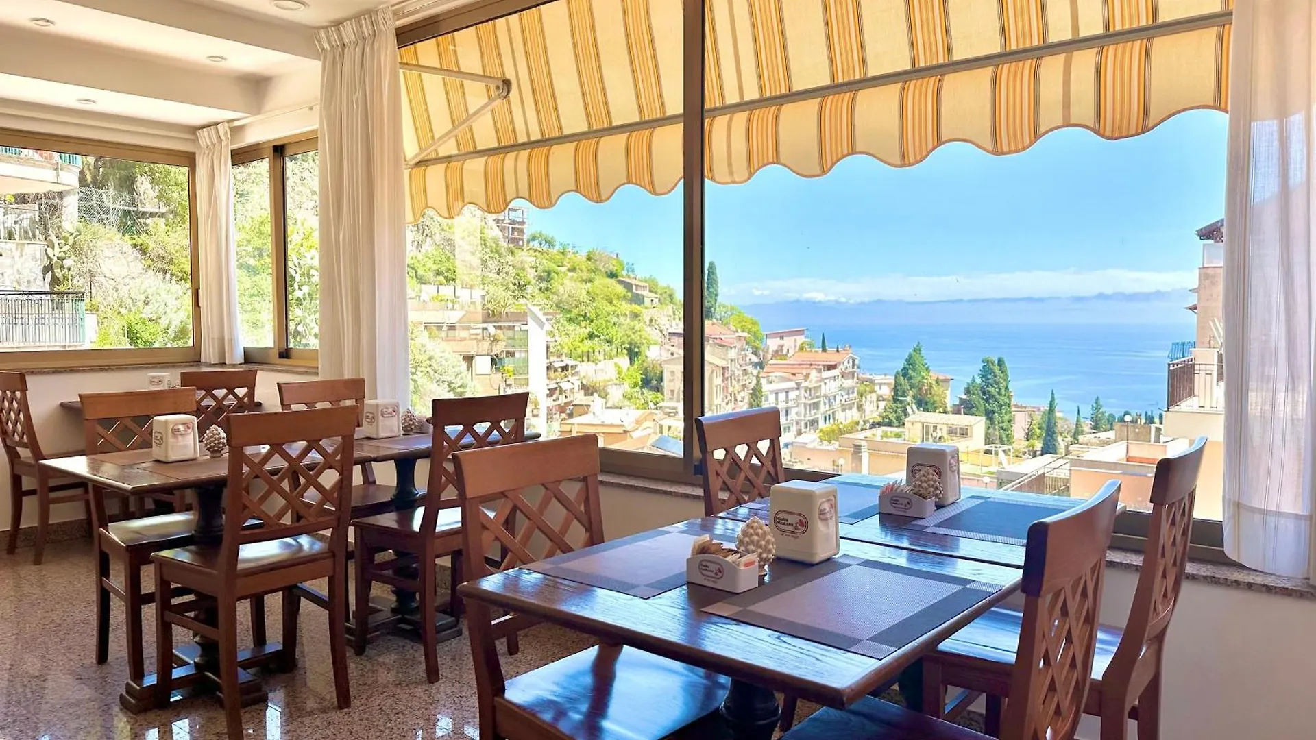 **  Hotel Soleado Taormina Italien