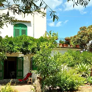 Seafront Garden House Appartamento