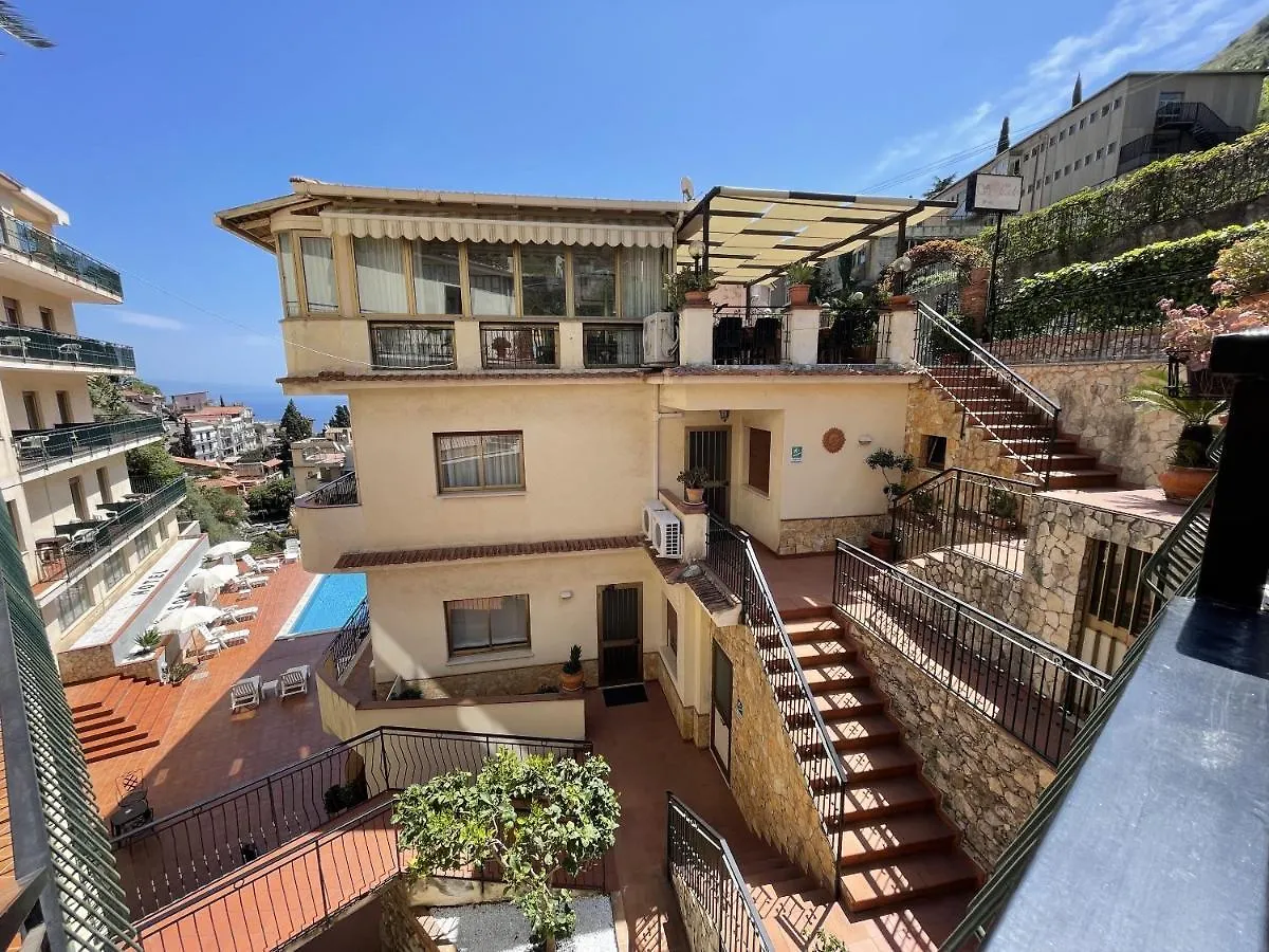 Hotel Soleado Taormina 2*,