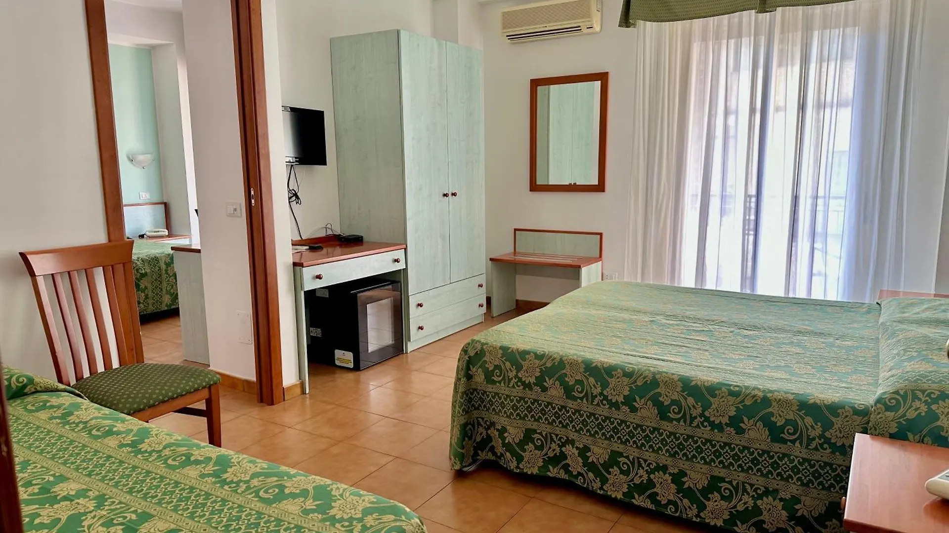 Hotel Soleado Taormina 2*,