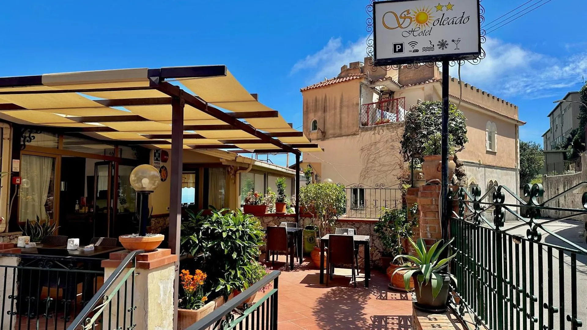 Hotel Soleado Taormina 2*,